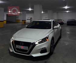 نيسان ألتيما